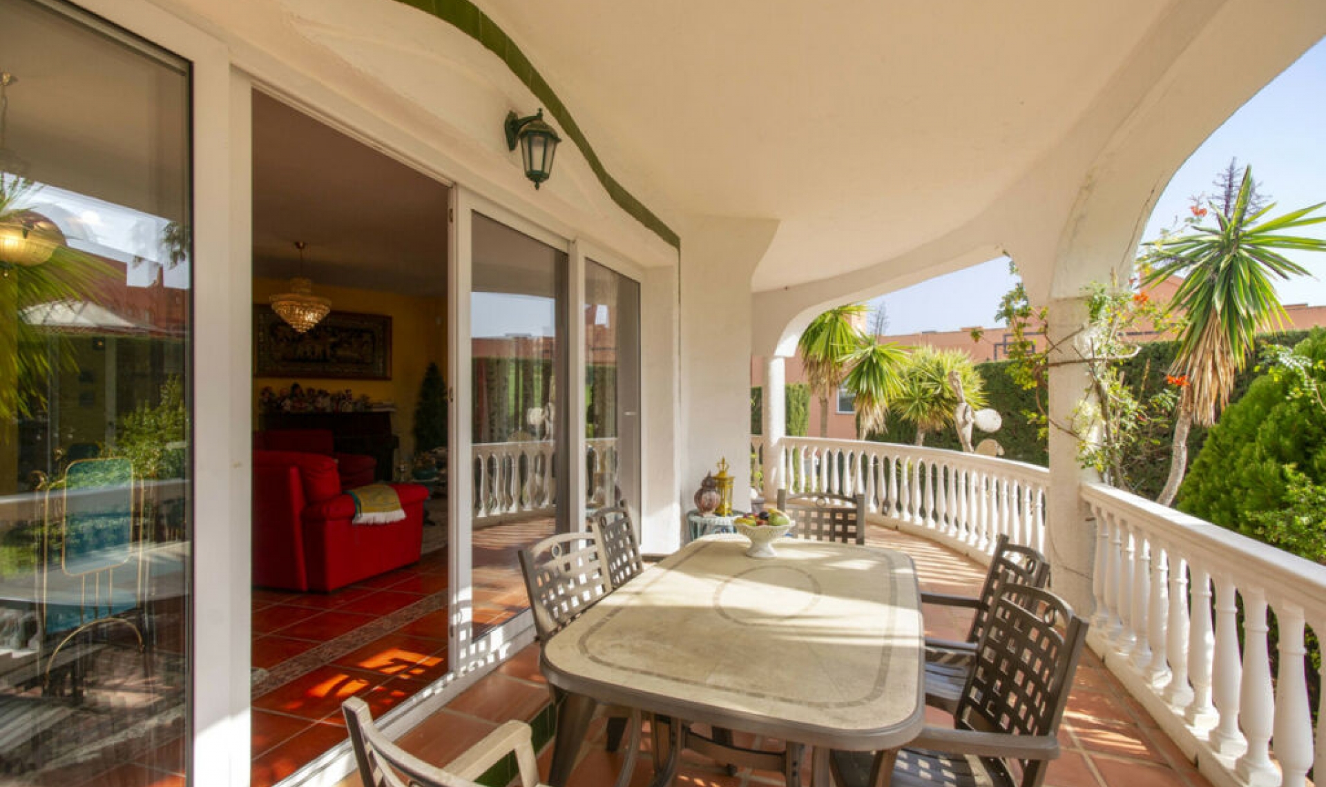 Resale - House -
Reserva de Marbella