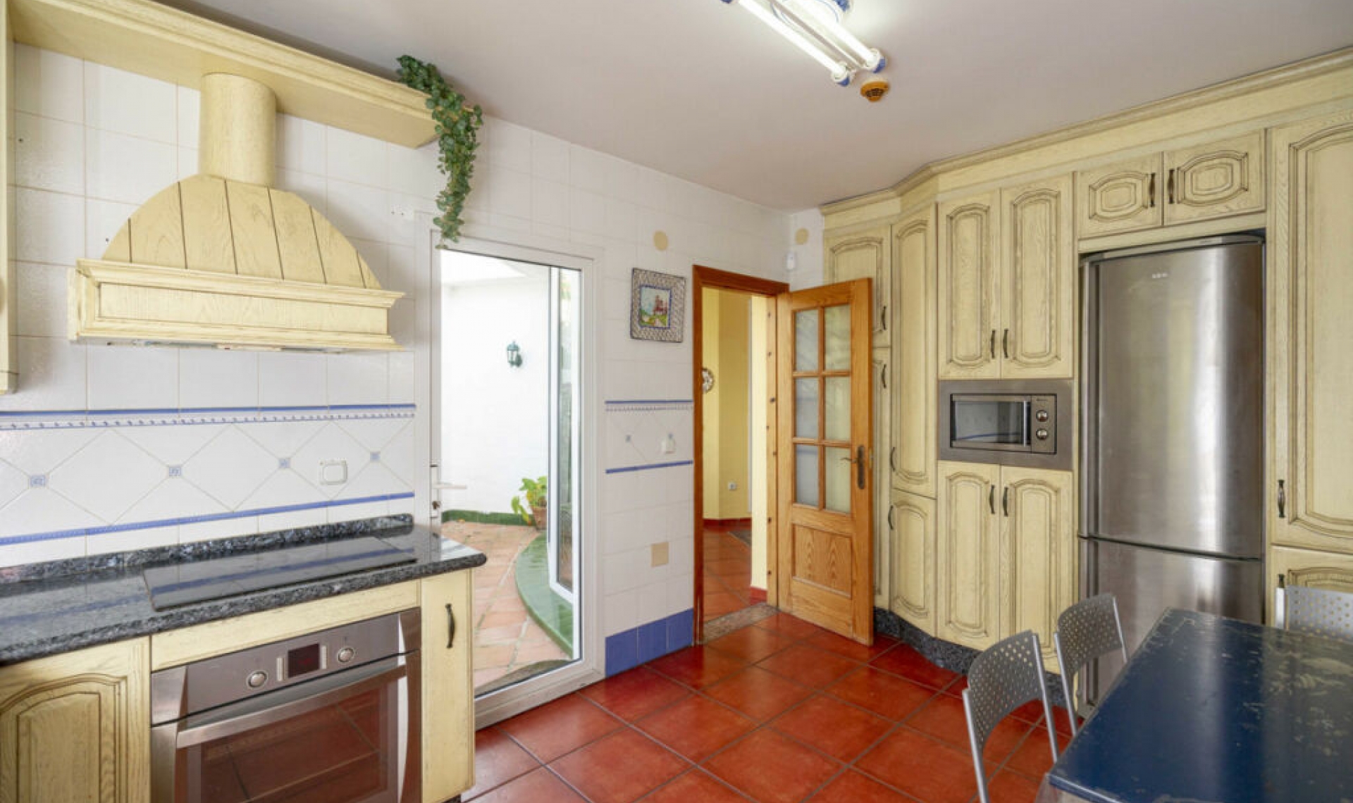 Resale - House -
Reserva de Marbella