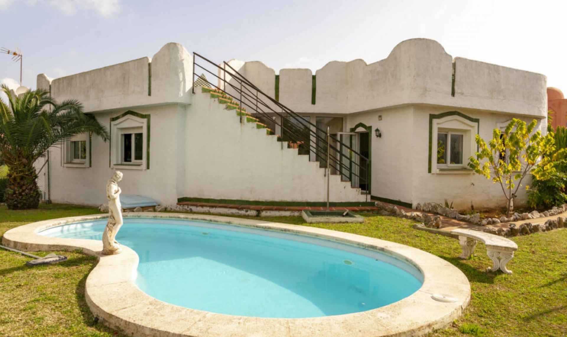 Resale - House -
Reserva de Marbella