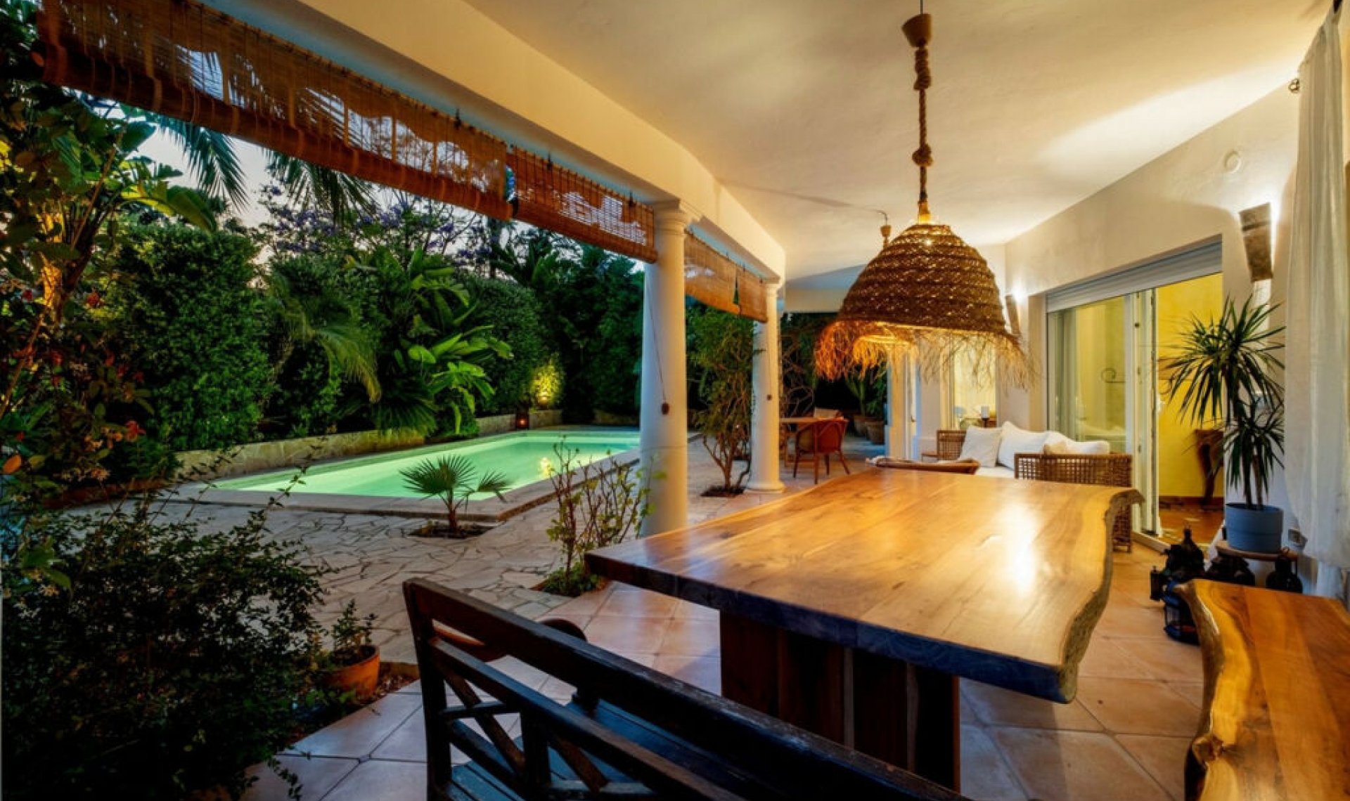 Resale - House -
Reserva de Marbella
