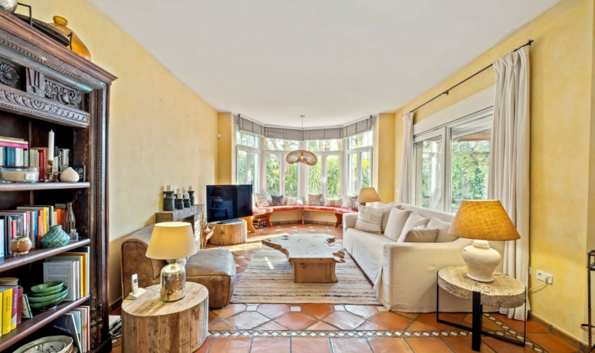 Resale - House -
Reserva de Marbella