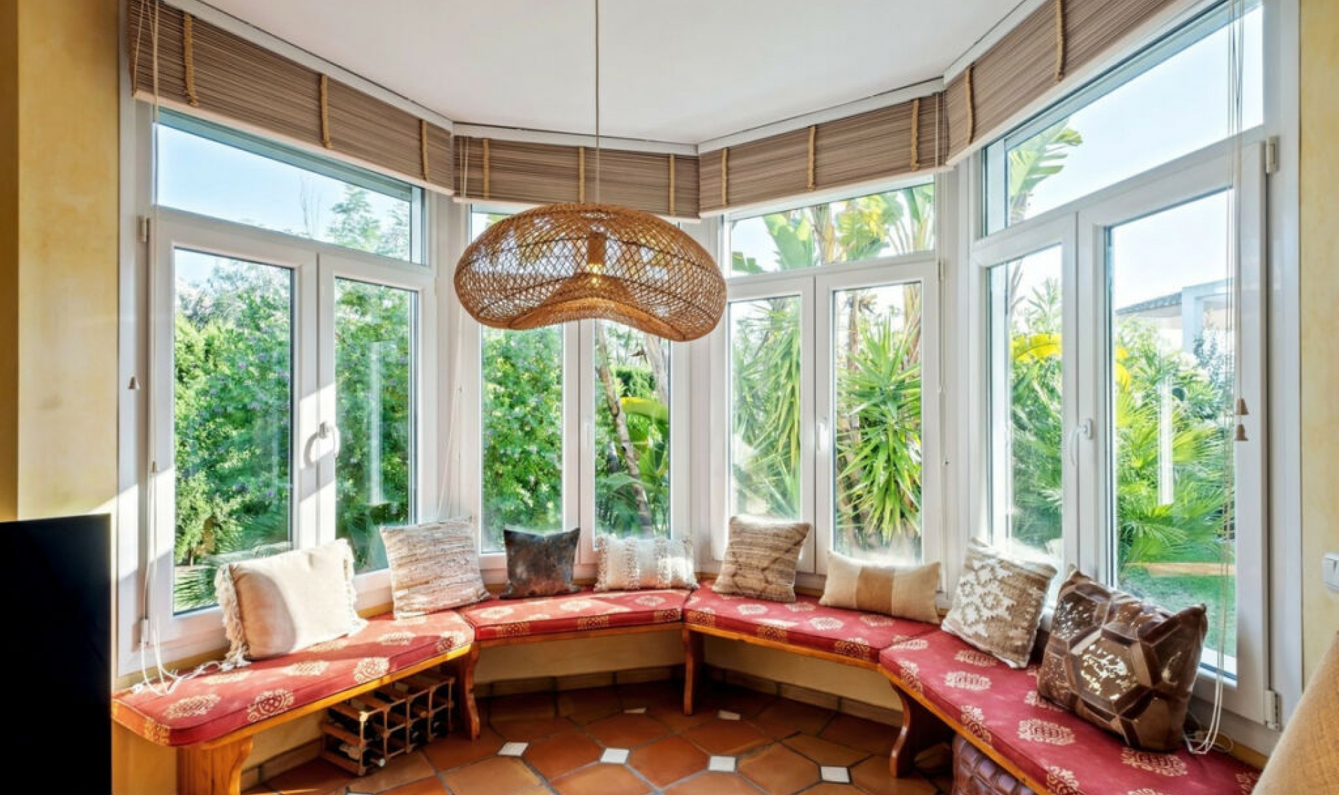 Resale - House -
Reserva de Marbella