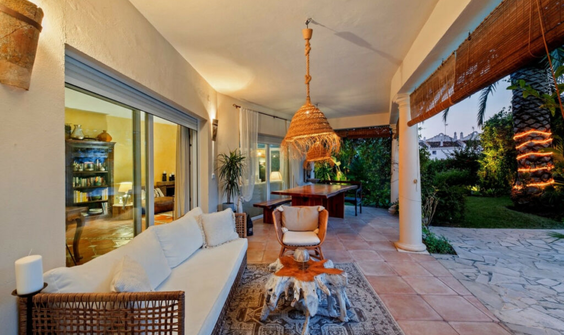 Resale - House -
Reserva de Marbella