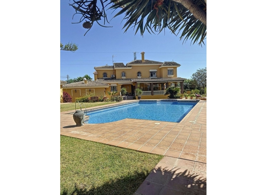 Resale - House -
Rincón de la Victoria