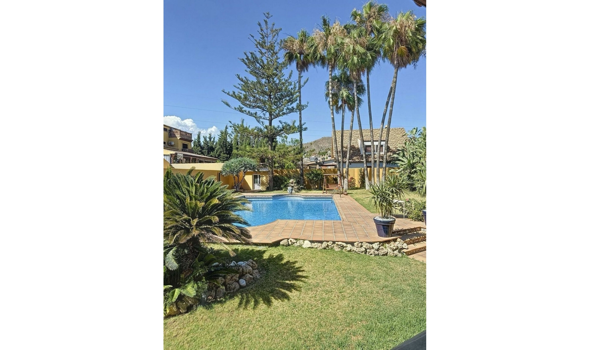 Resale - House -
Rincón de la Victoria