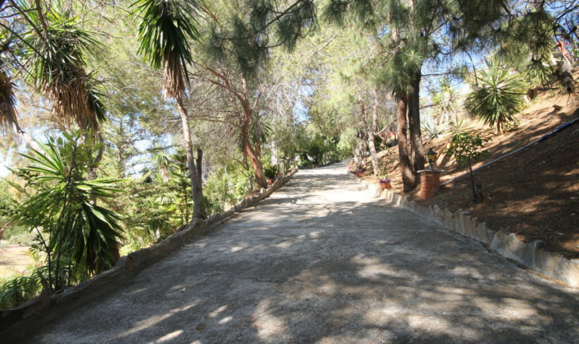 Resale - House -
Rincón de la Victoria