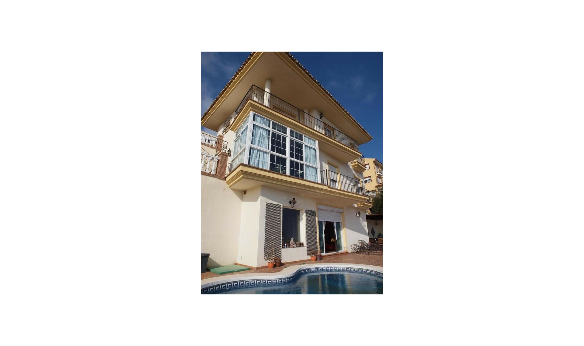 Resale - House -
Rincón de la Victoria