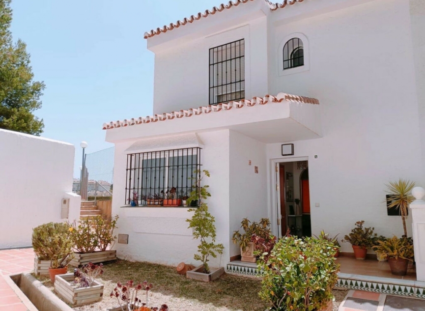 Resale - House -
Rincón de la Victoria