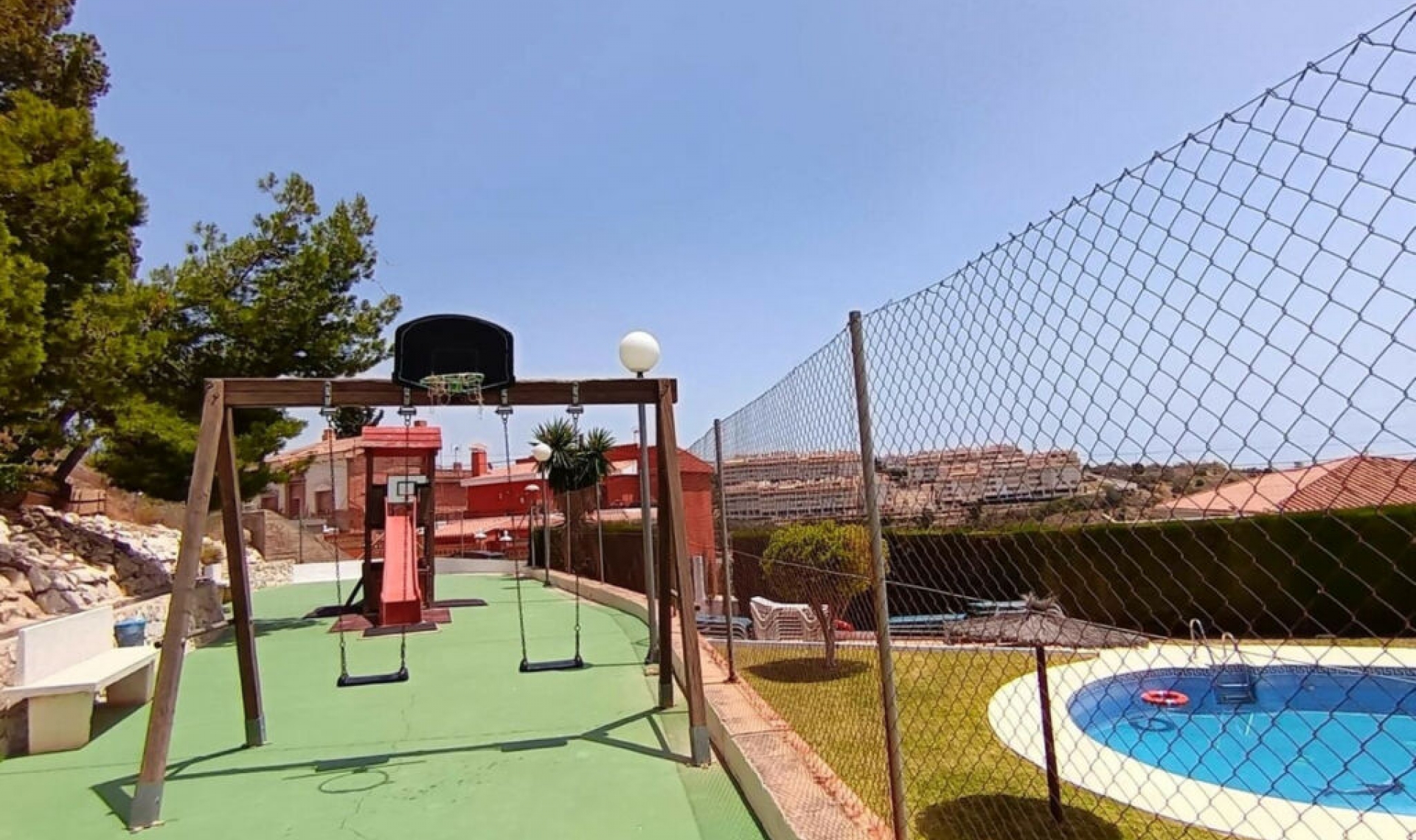 Resale - House -
Rincón de la Victoria