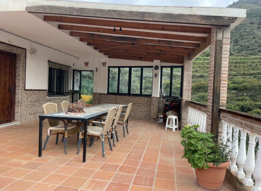 Resale - House -
Río de la Miel