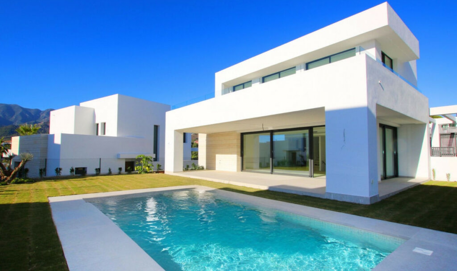 Resale - House -
Río Real