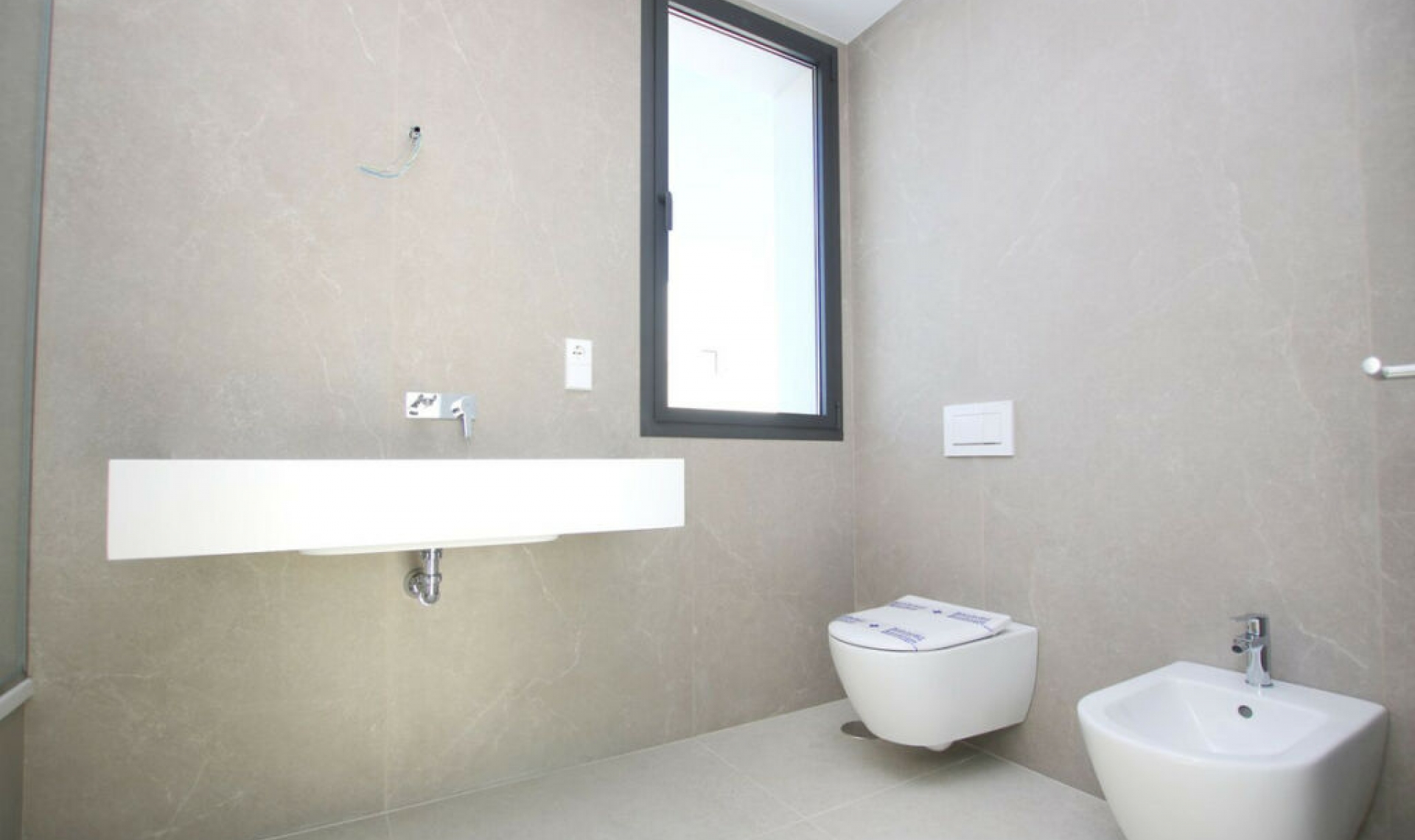 Resale - House -
Río Real