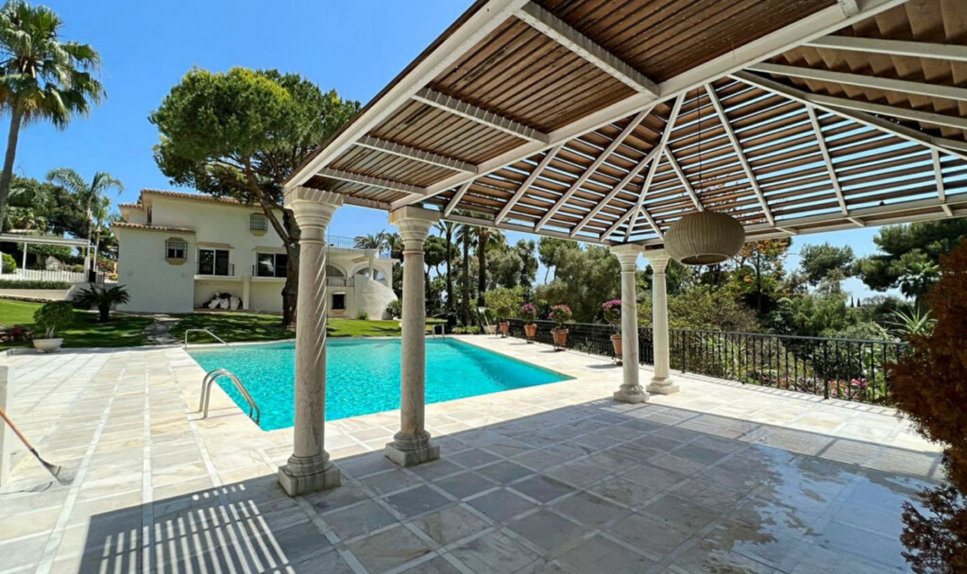 Resale - House -
Río Real