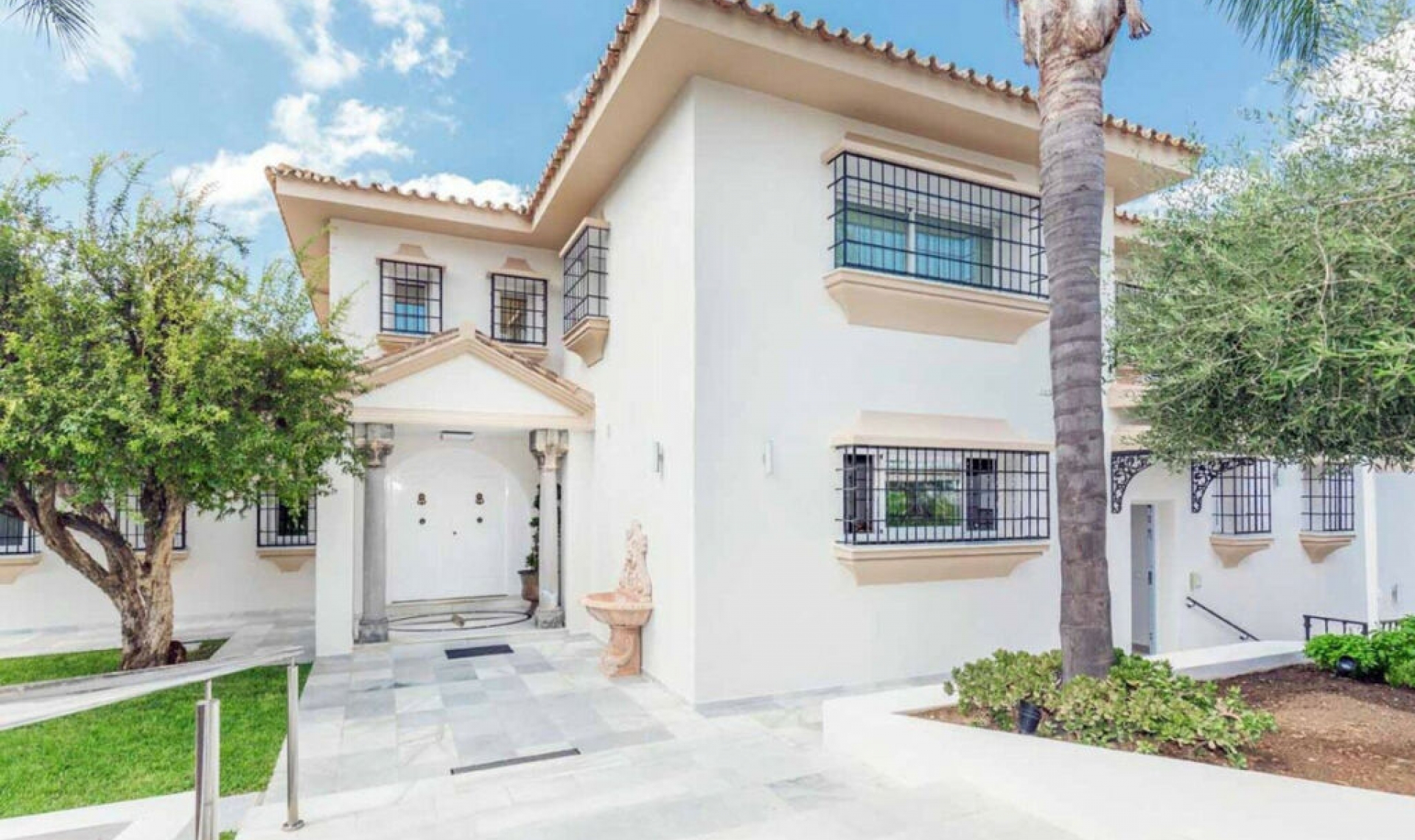 Resale - House -
Río Real