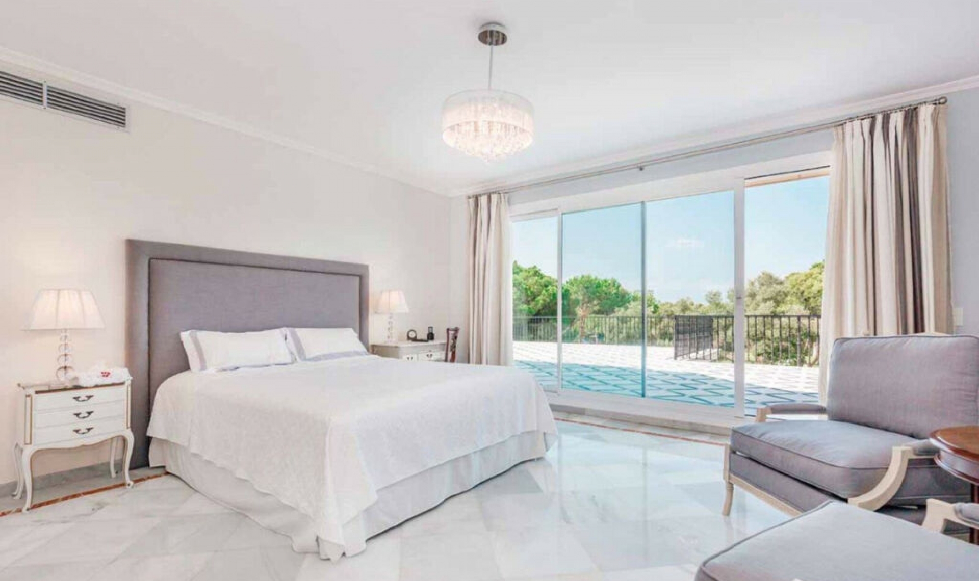 Resale - House -
Río Real