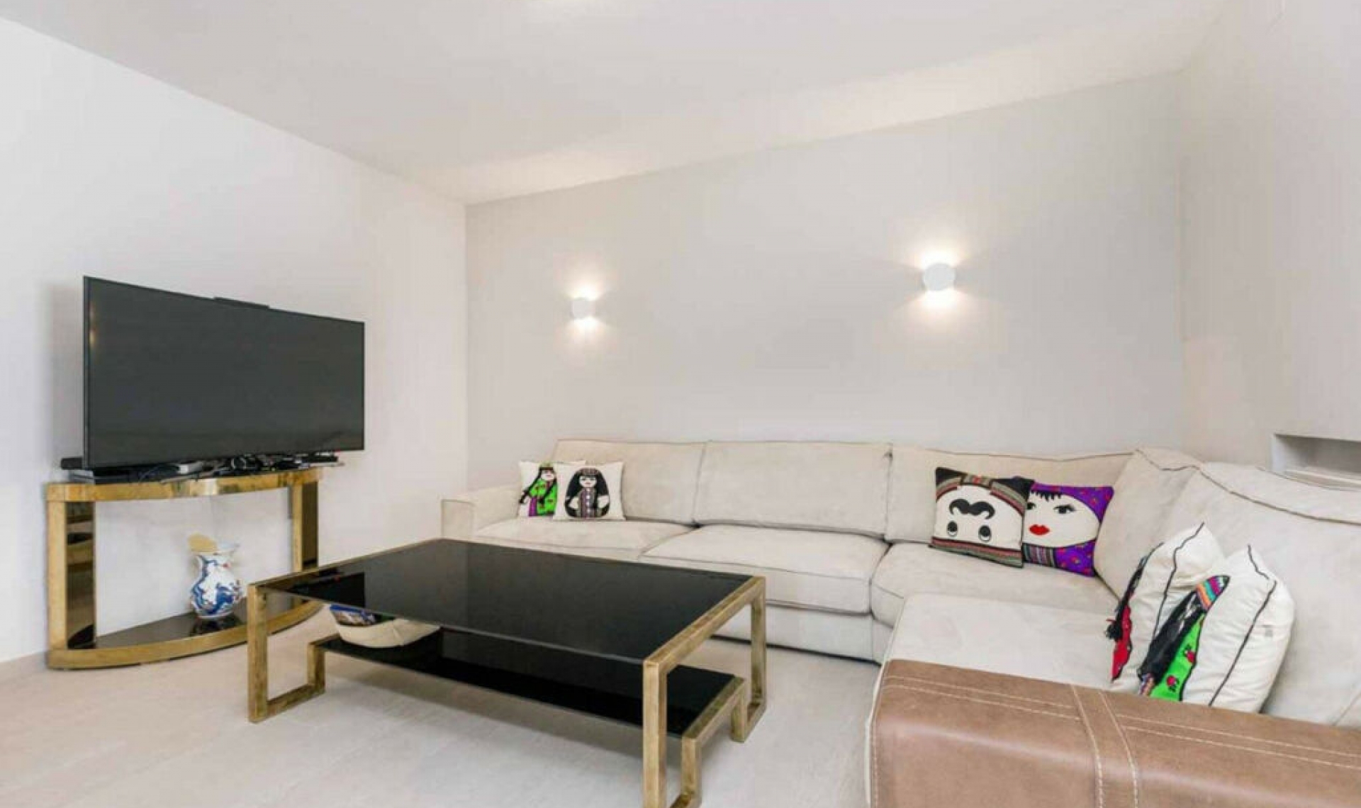 Resale - House -
Río Real