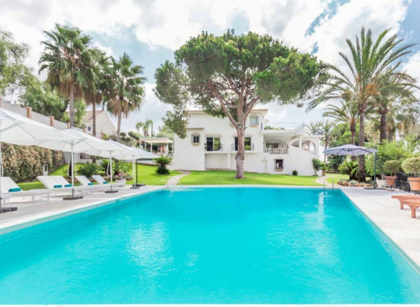 Resale - House -
Río Real