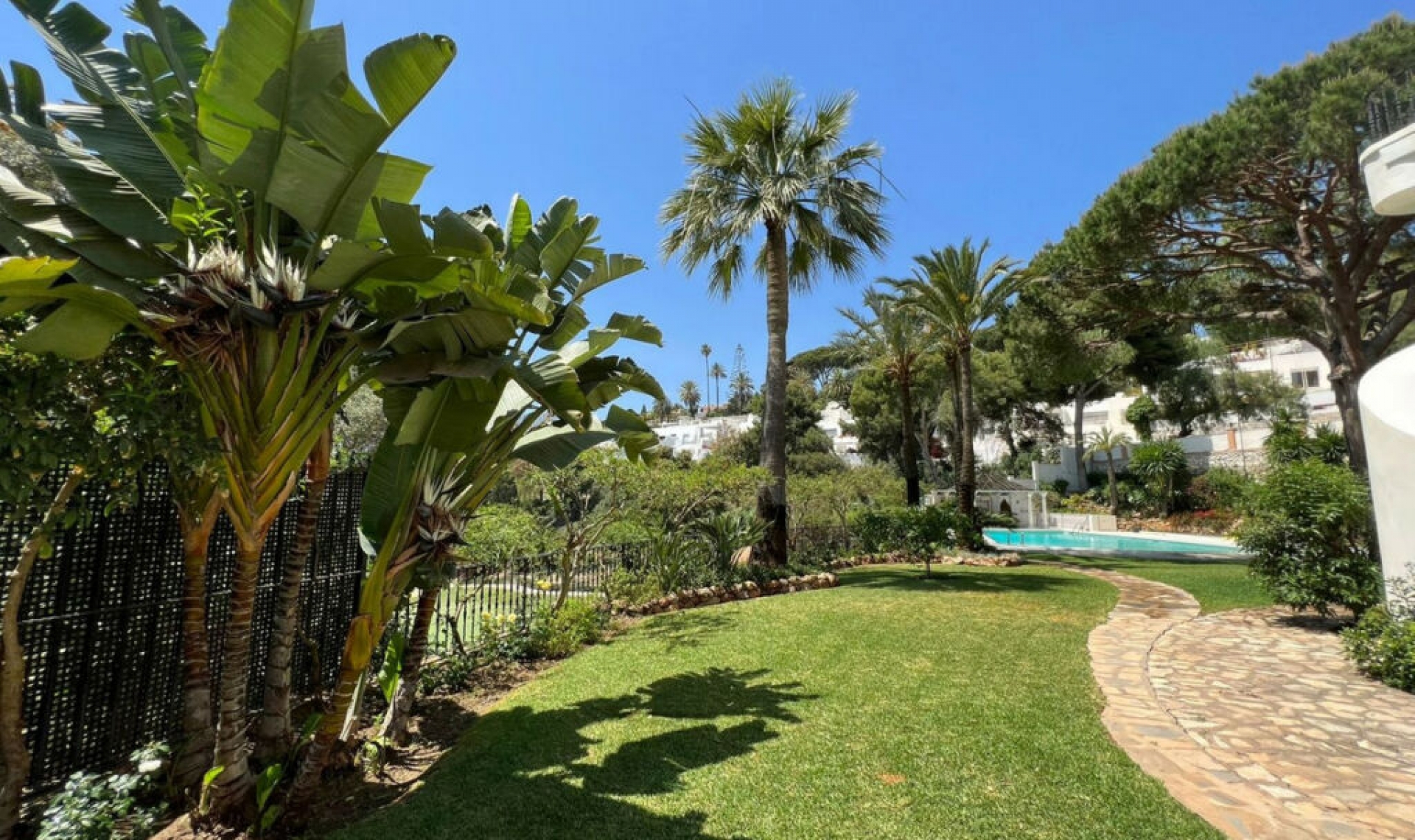 Resale - House -
Río Real