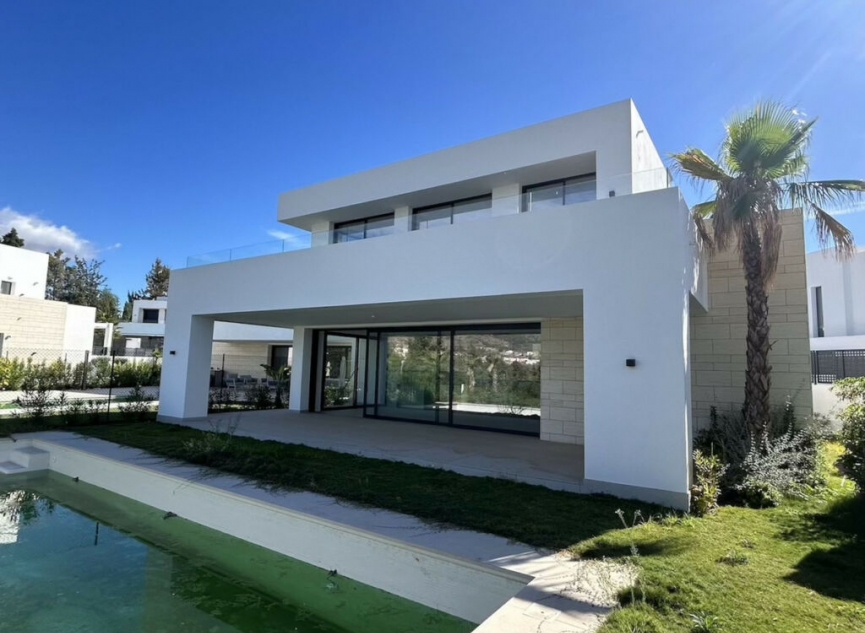 Resale - House -
Río Real