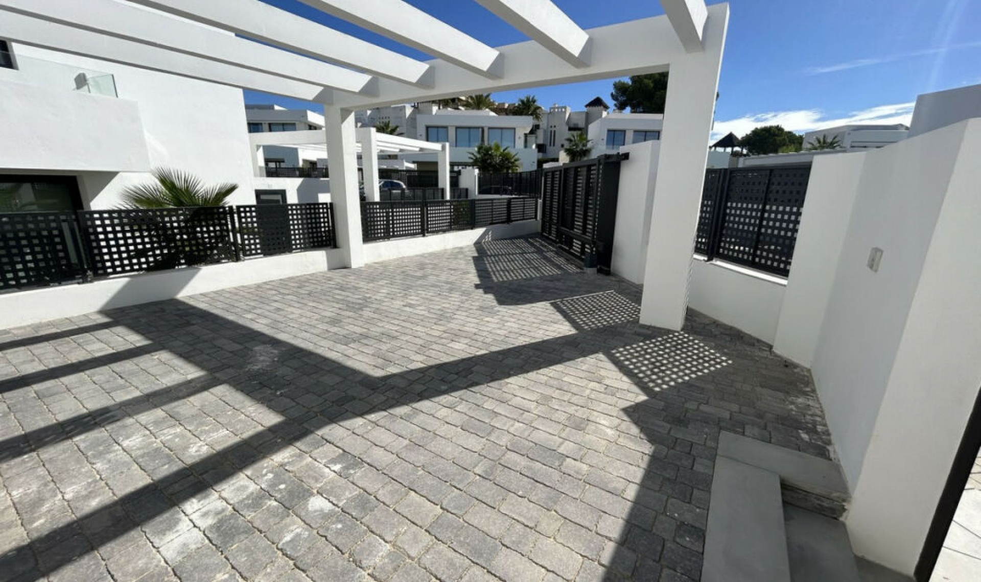 Resale - House -
Río Real