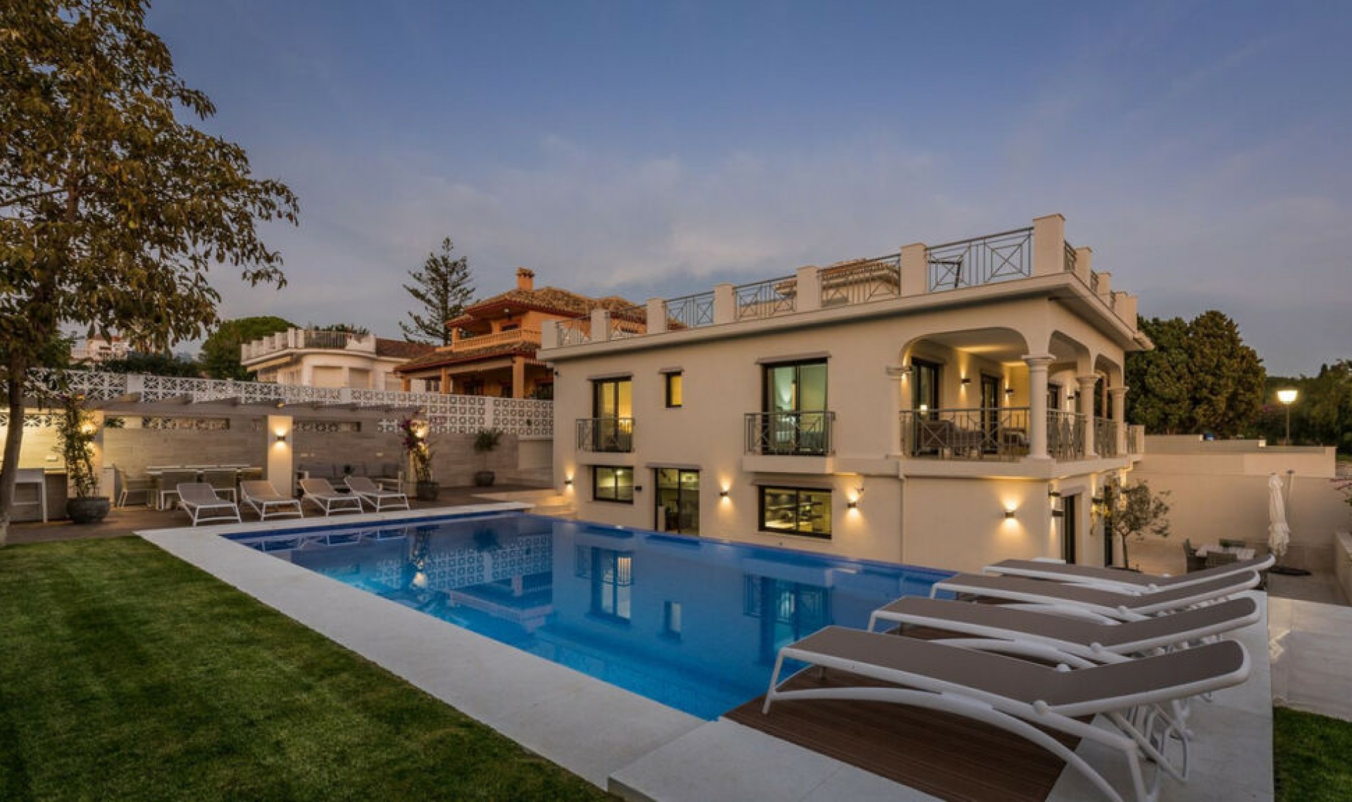 Resale - House -
Río Real