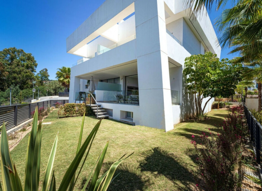 Resale - House -
Río Real