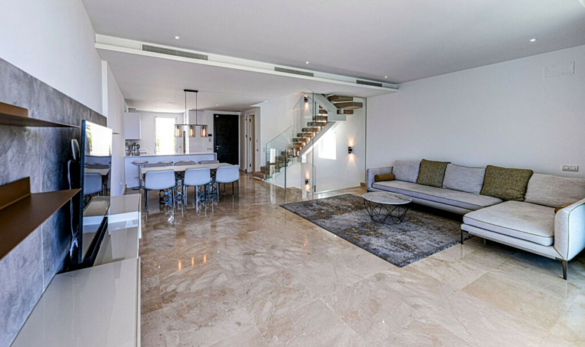 Resale - House -
Río Real