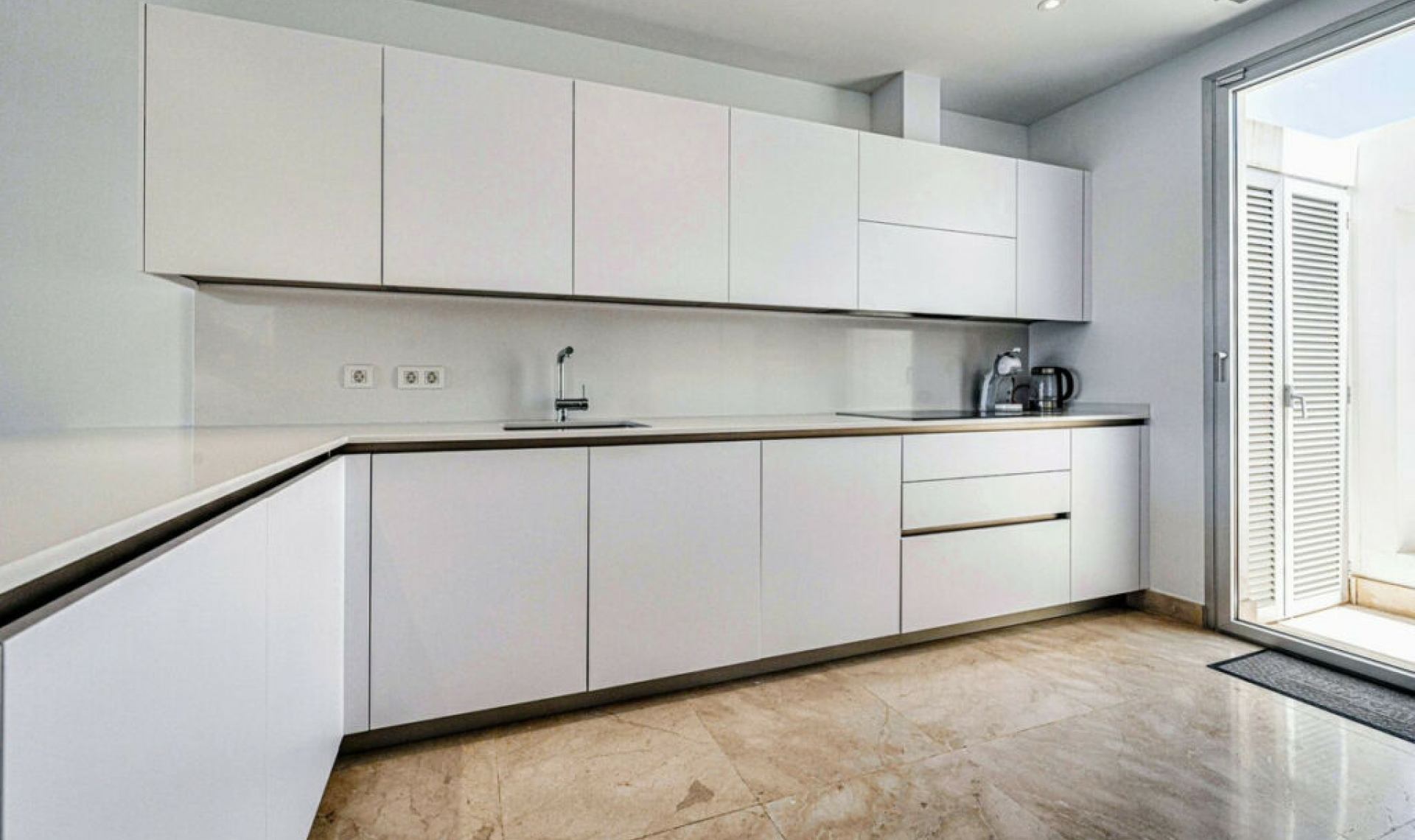 Resale - House -
Río Real