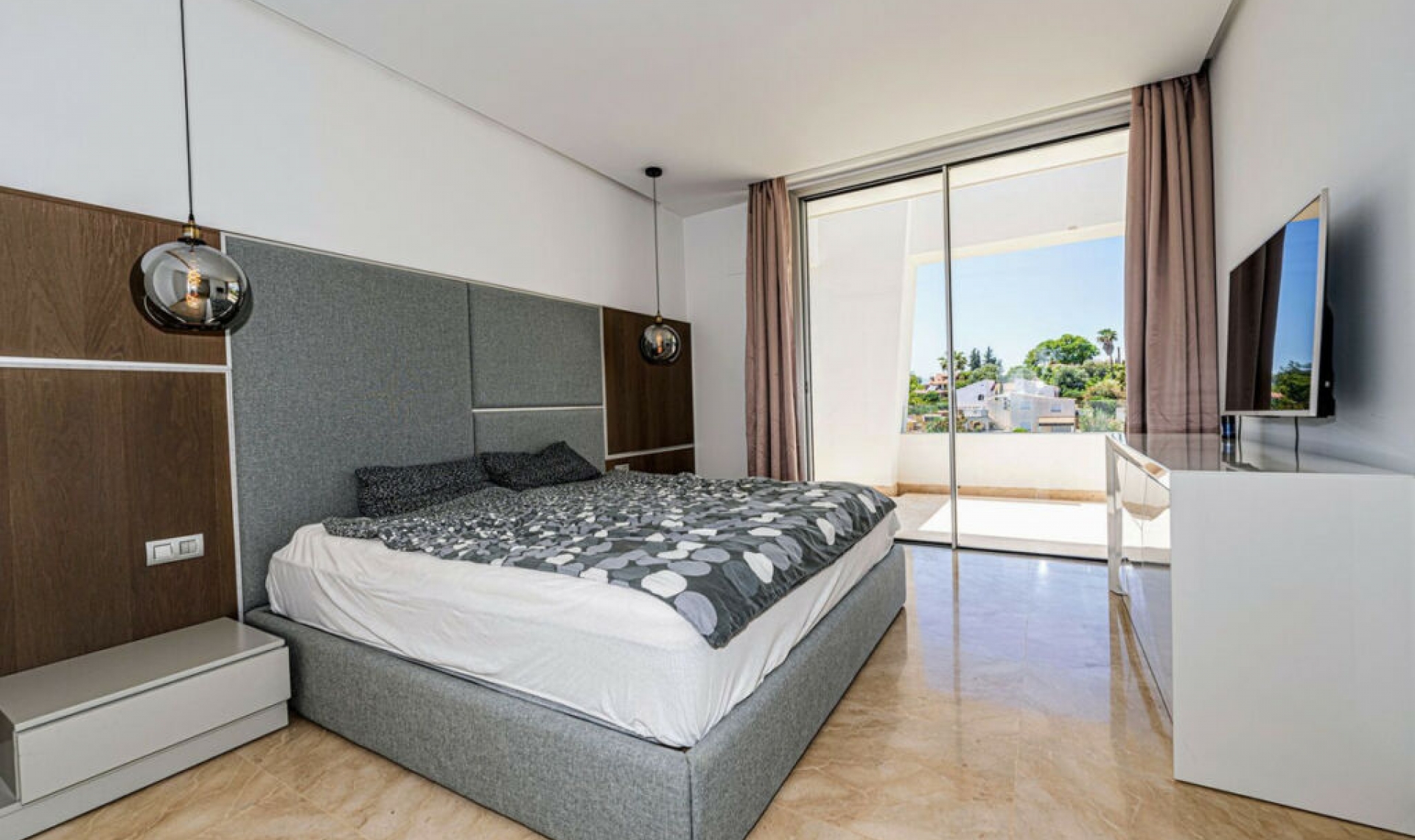 Resale - House -
Río Real