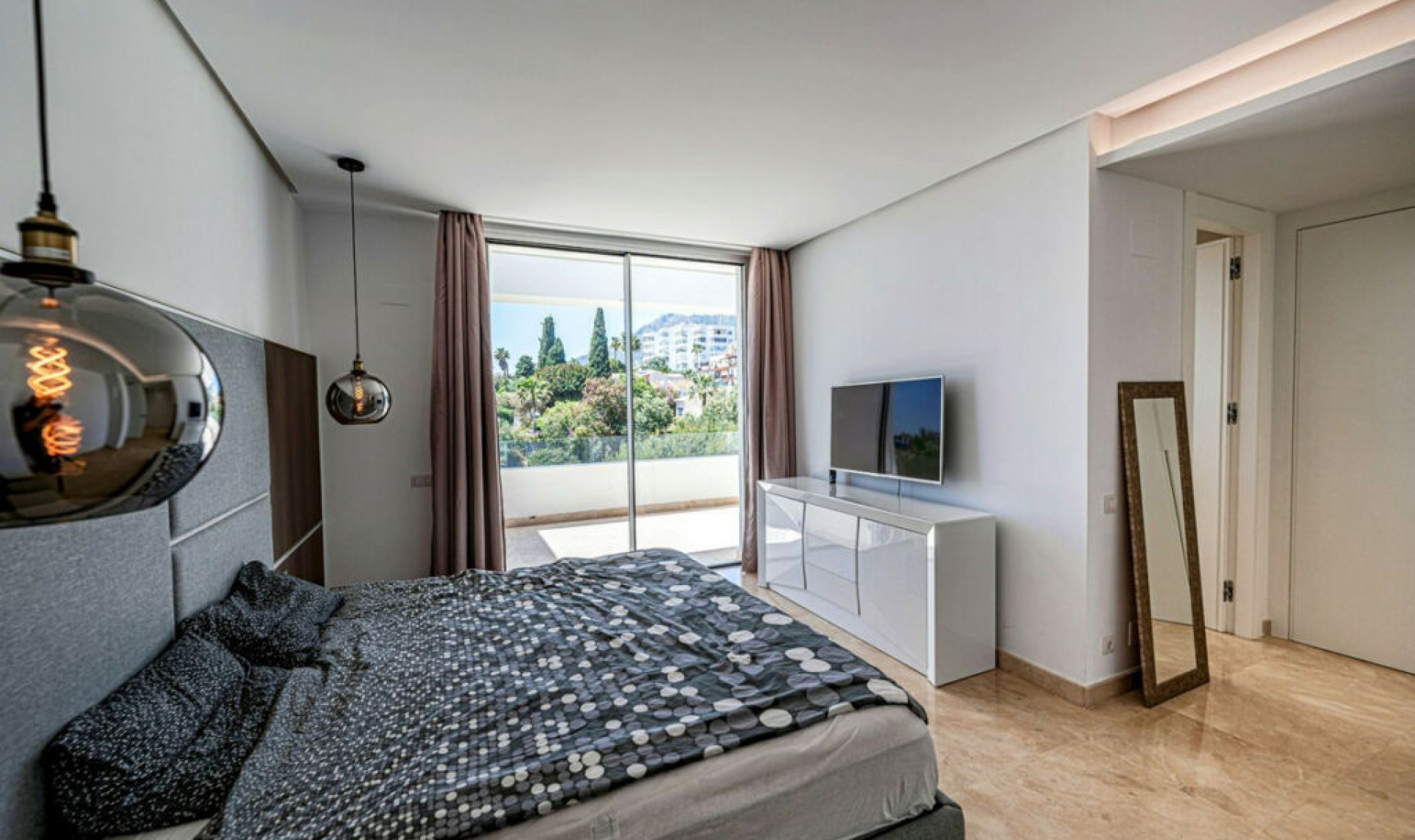 Resale - House -
Río Real