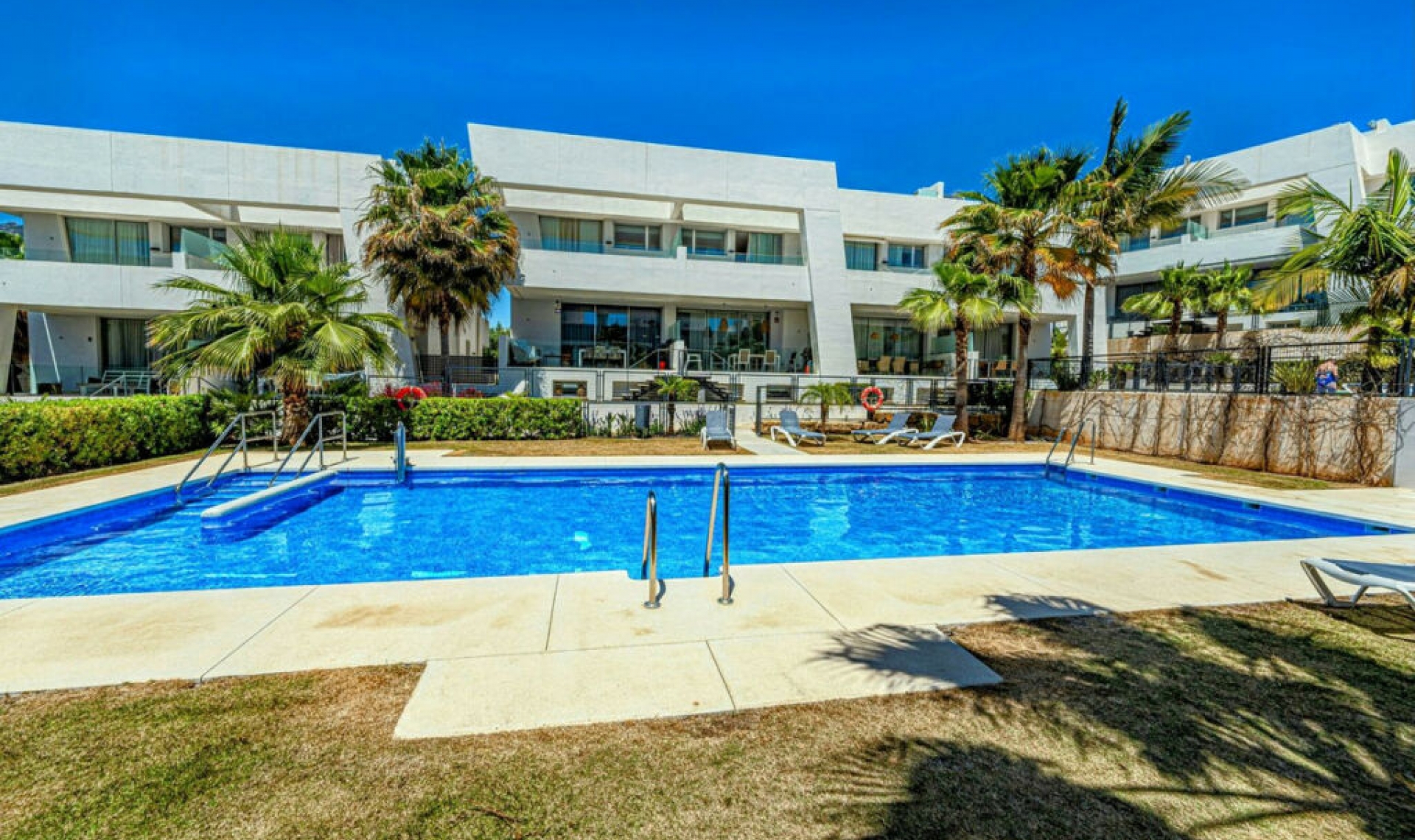 Resale - House -
Río Real