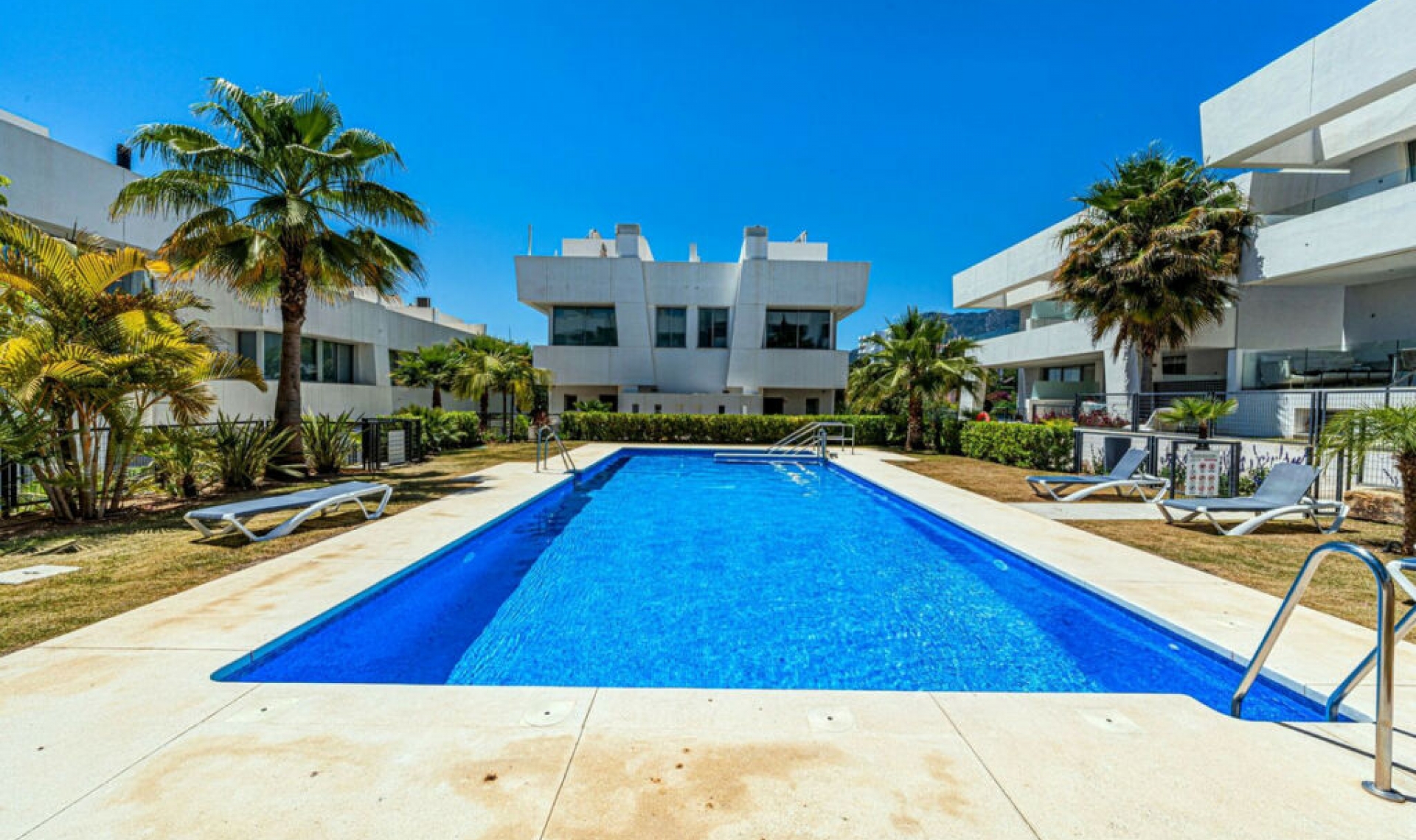 Resale - House -
Río Real