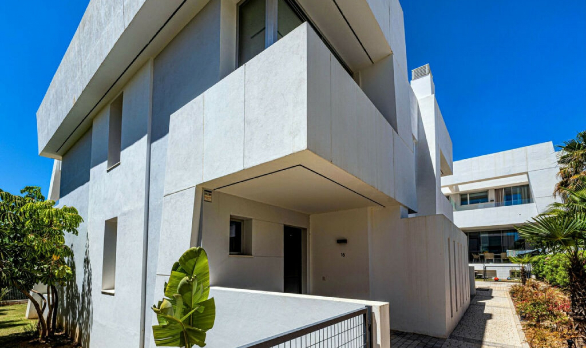 Resale - House -
Río Real