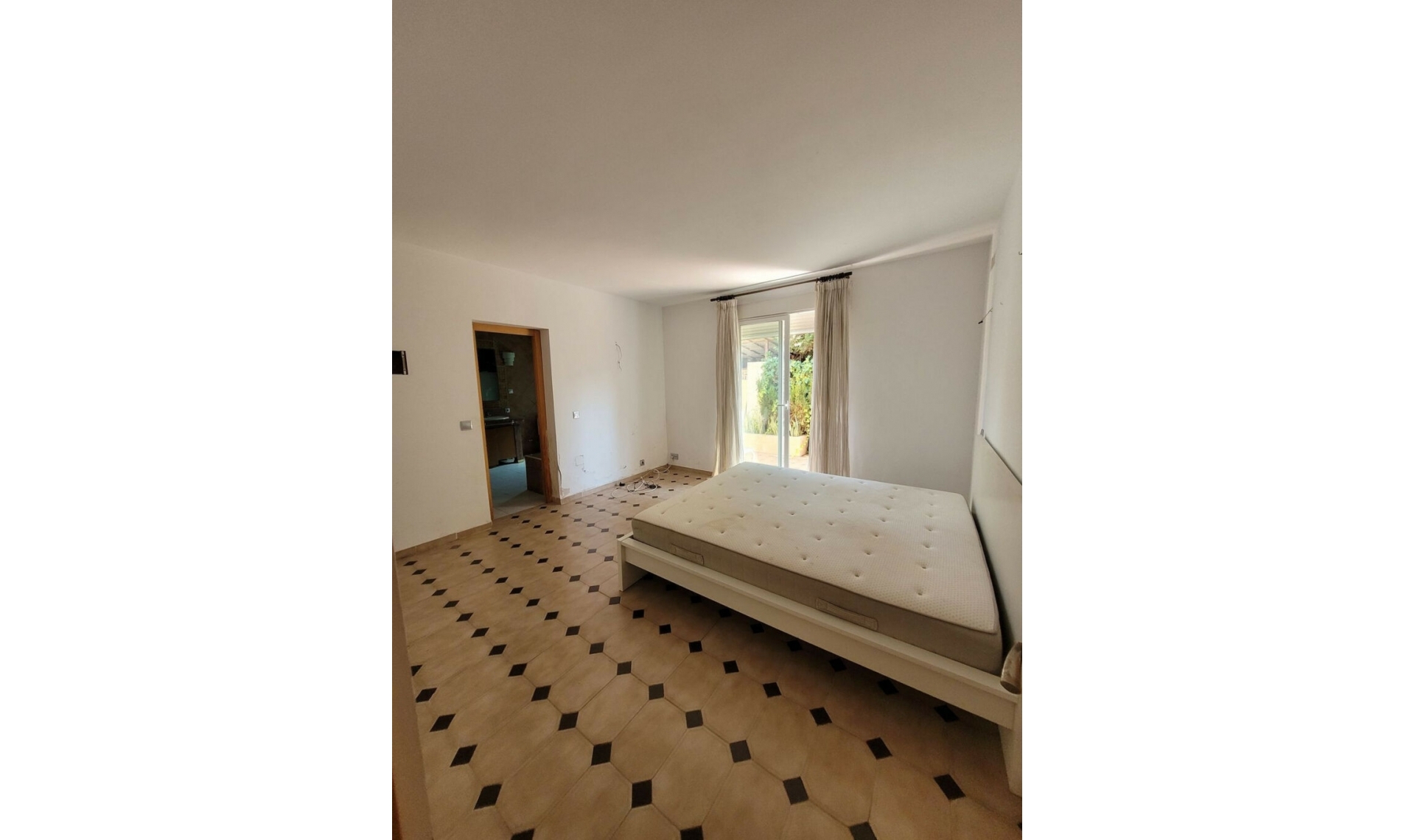 Resale - House -
Río Real