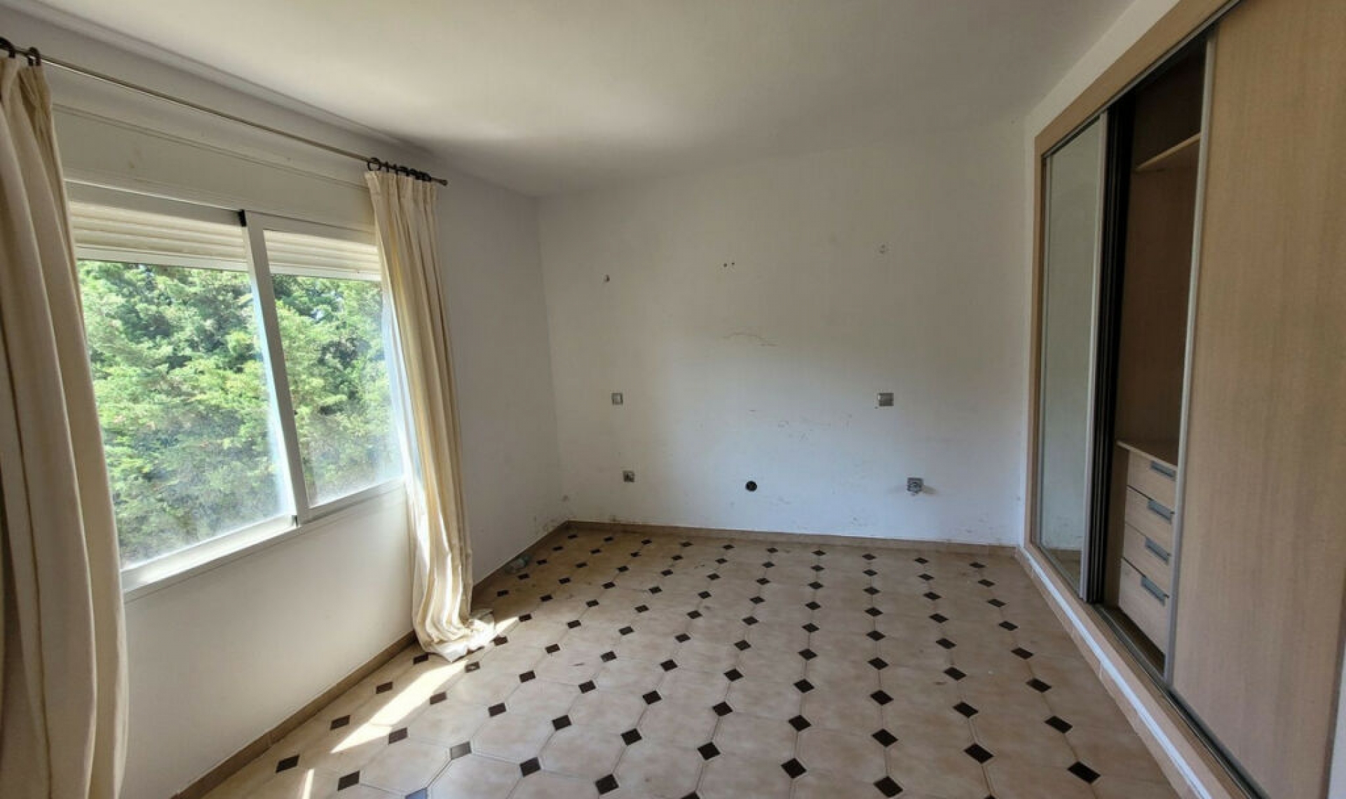 Resale - House -
Río Real