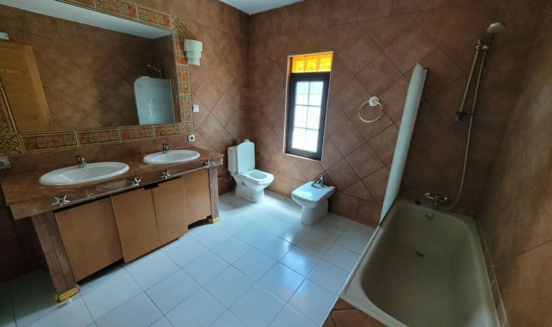 Resale - House -
Río Real