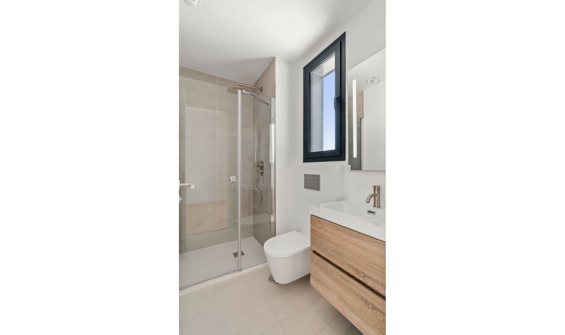 Resale - House -
Río Real