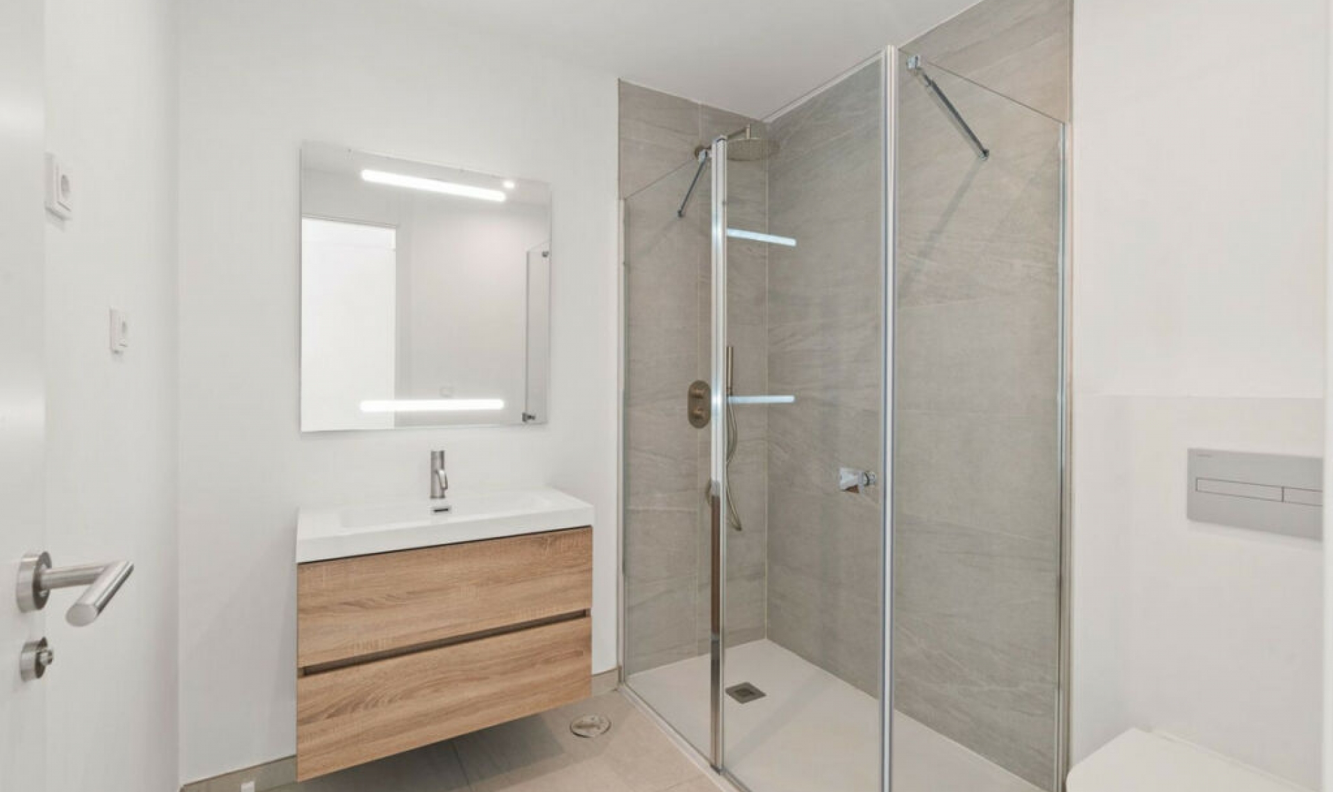 Resale - House -
Río Real