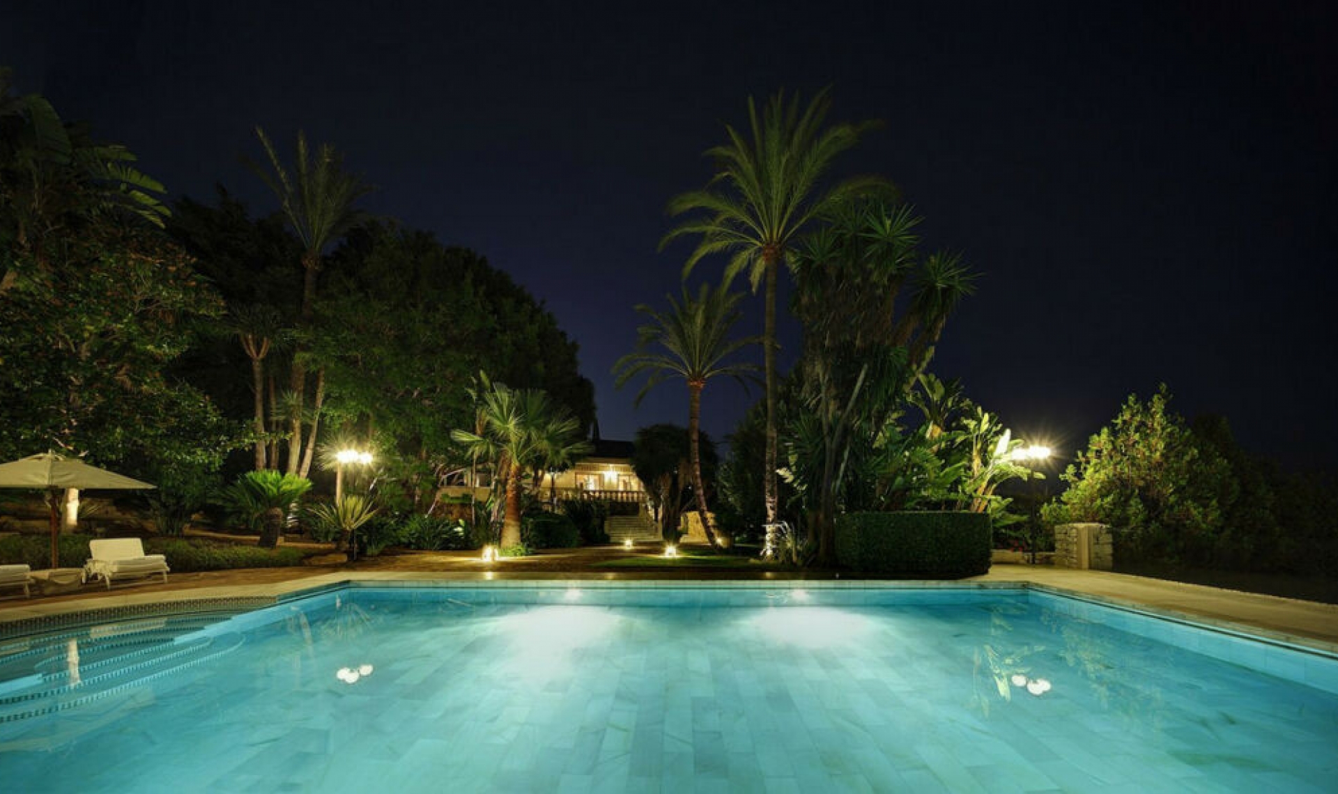 Resale - House -
Río Real