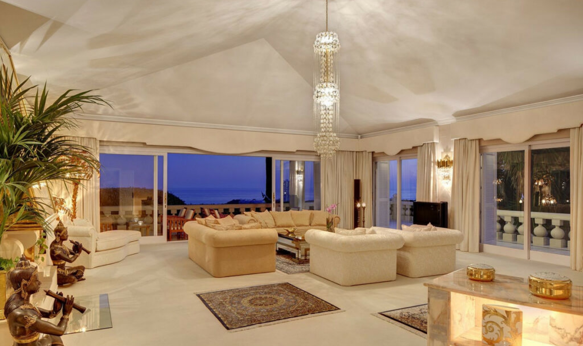 Resale - House -
Río Real