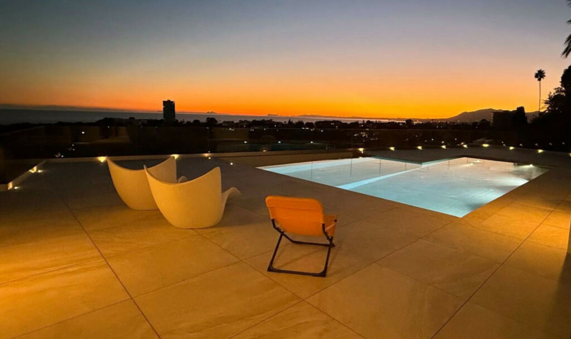 Resale - House -
Río Real