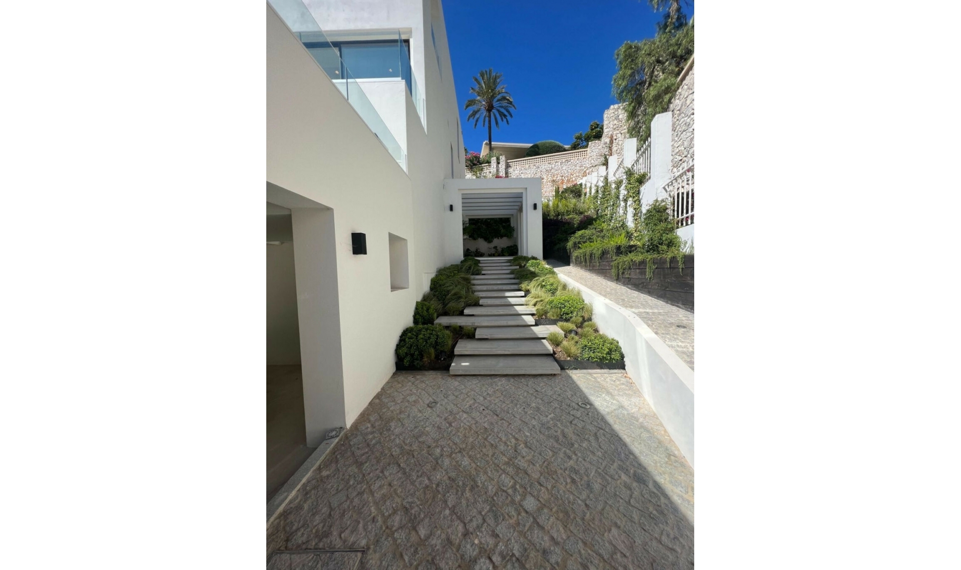 Resale - House -
Río Real