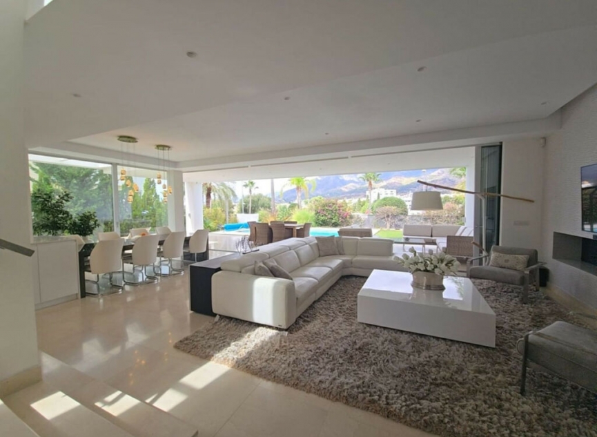 Resale - House -
Río Real