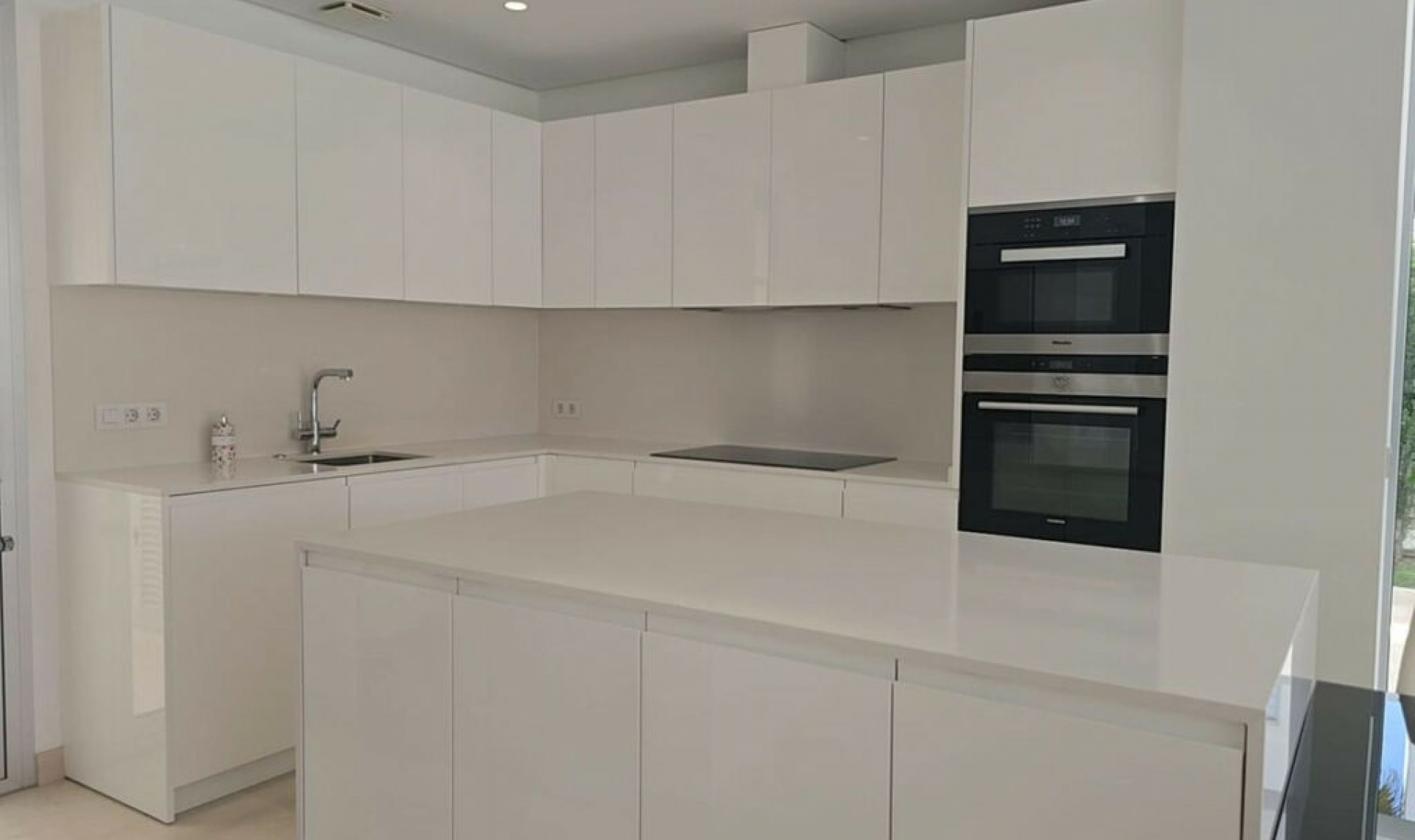 Resale - House -
Río Real