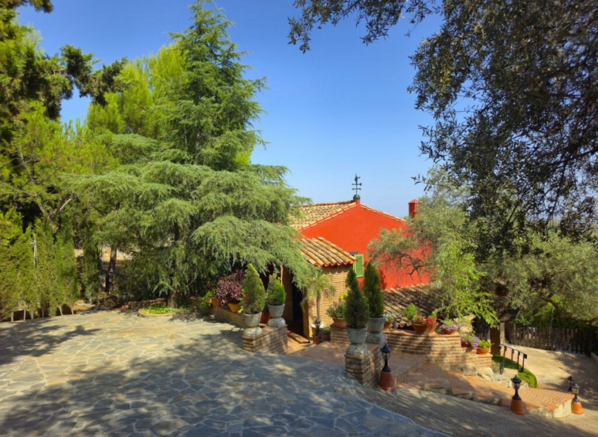 Resale - House -
Riogordo