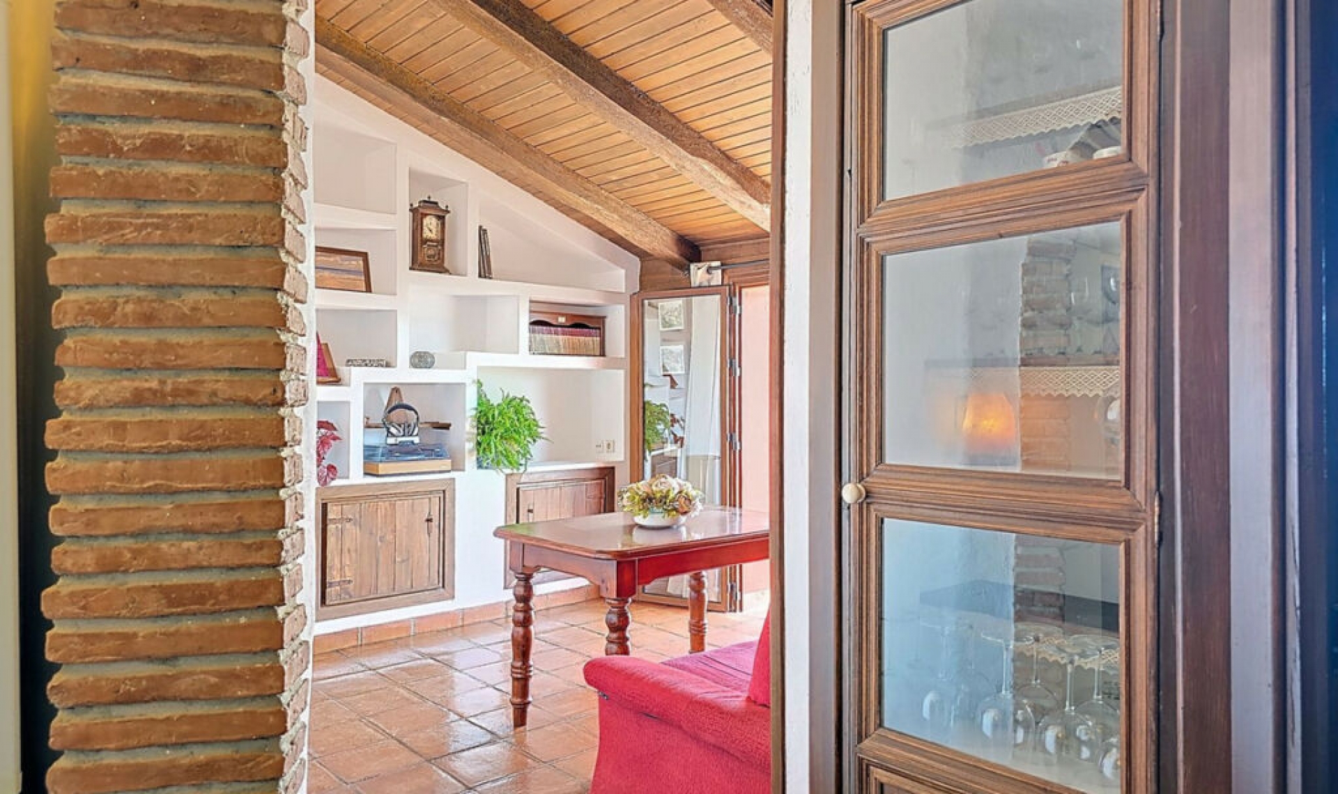 Resale - House -
Riogordo