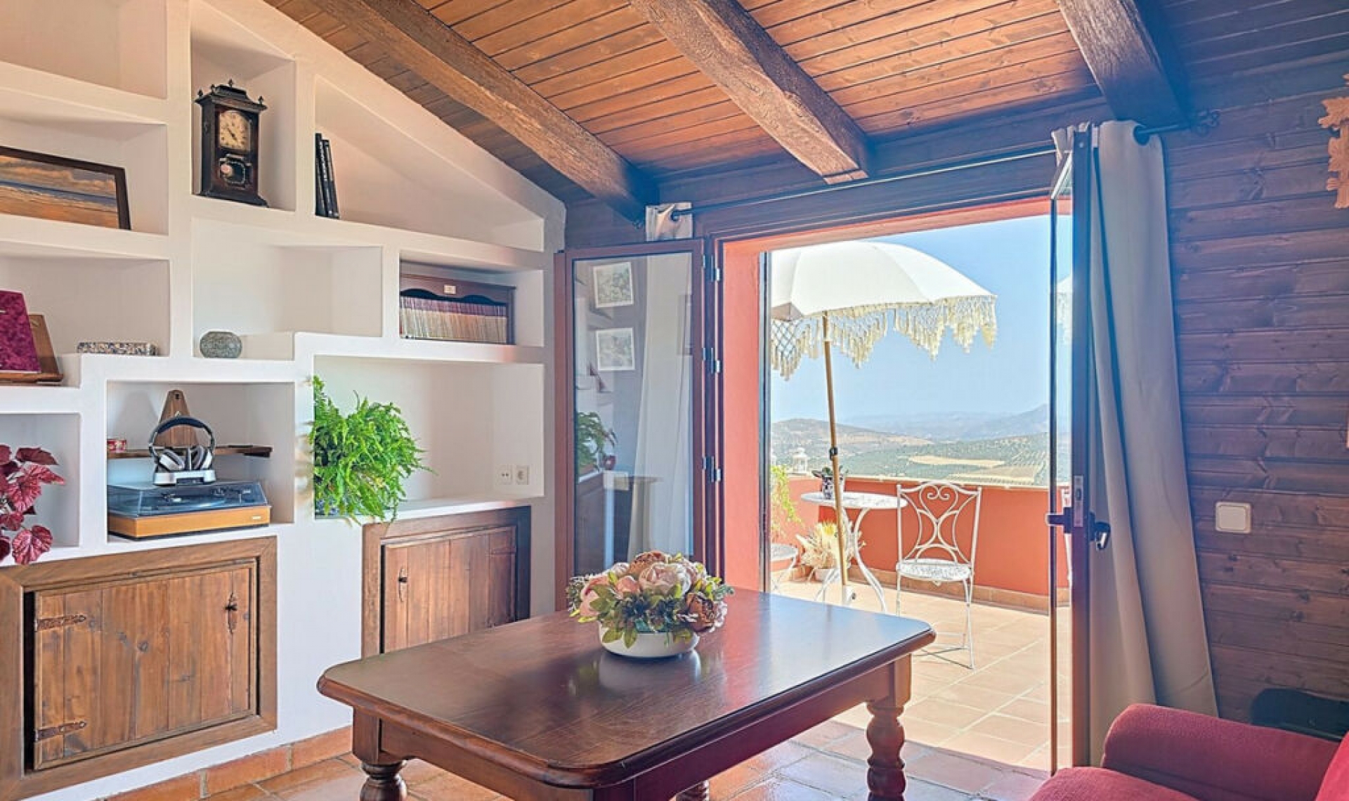 Resale - House -
Riogordo