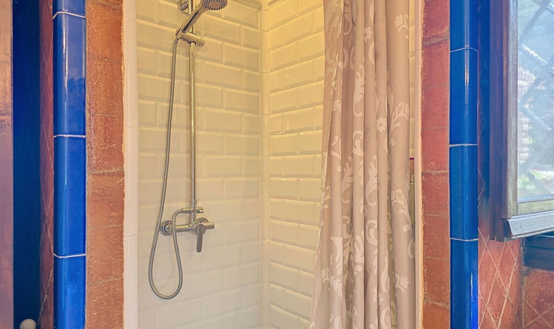 Resale - House -
Riogordo