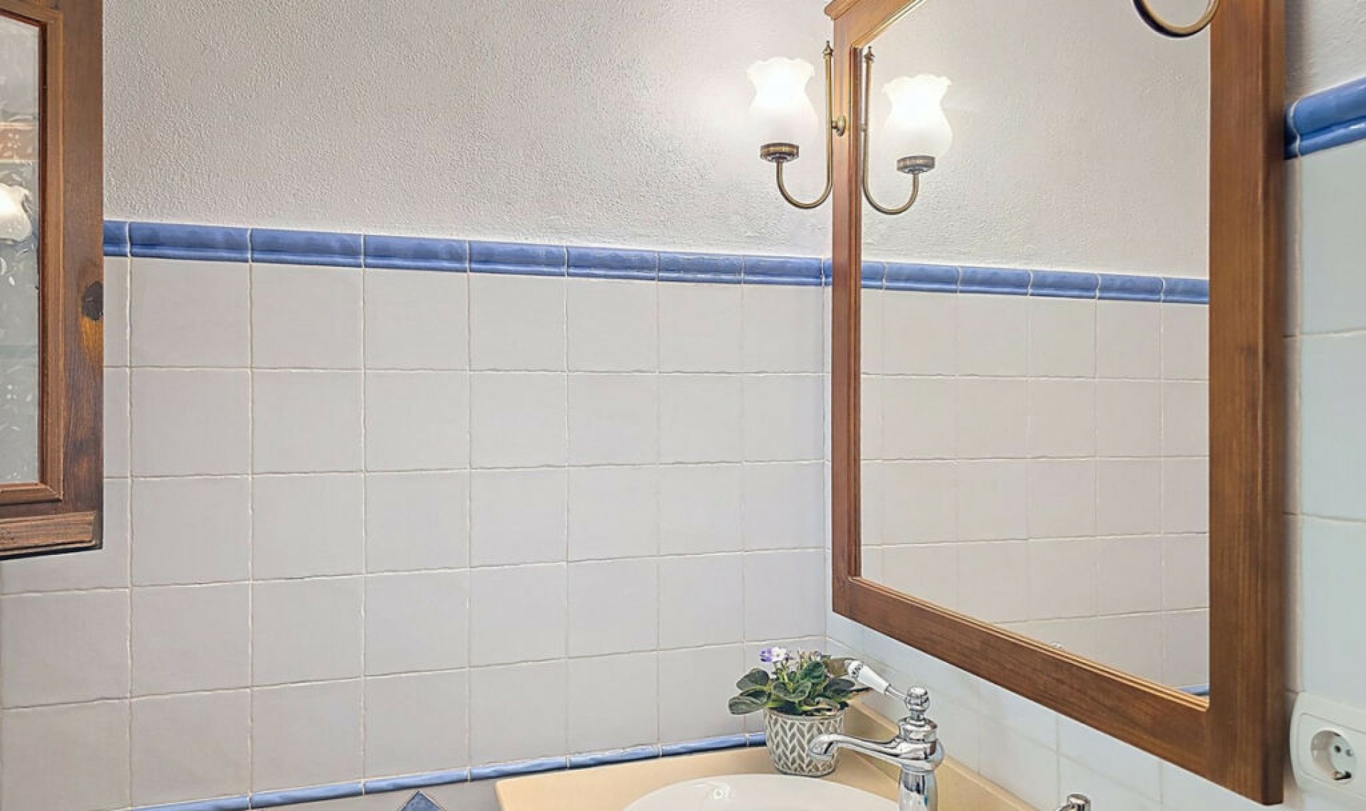 Resale - House -
Riogordo