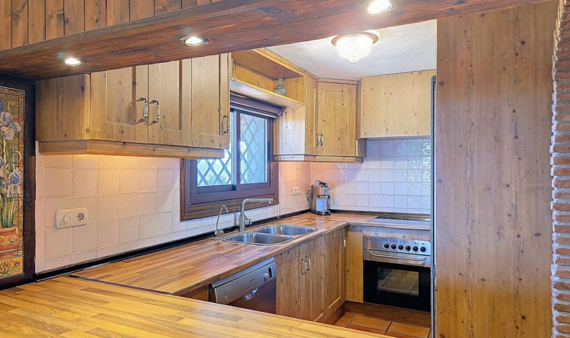 Resale - House -
Riogordo